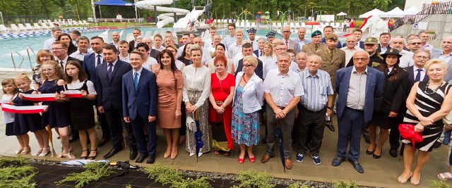 Kompleks basenów zewnętrznych CRiS czeka na gości