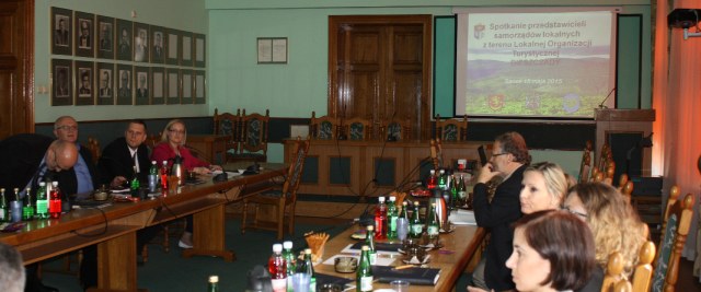 REAKTYWUJĄ LOKALNĄ ORGANIZACJĘ TURYSTYCZNĄ „BIESZCZADY”