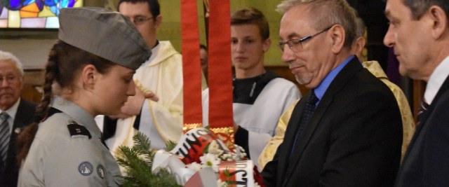 Sanoczanie pamiętają o ofiarach Katynia (ZDJĘCIA)