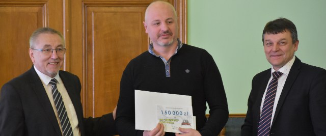 Dotacje dla sportowców przekazane