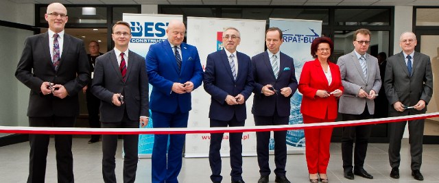 Wyczekiwane baseny już otwarte (ZDJĘCIA)