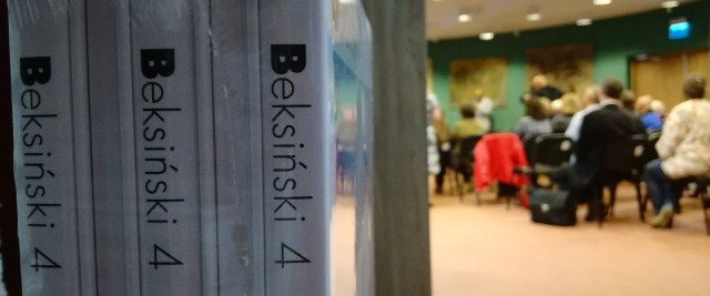 Wyjątkowa kolekcja Beksińskiego w nowym albumie