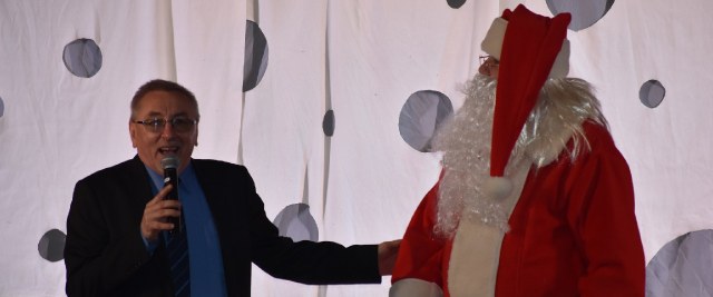 Święty Mikołaj obdarowywał sanoczan